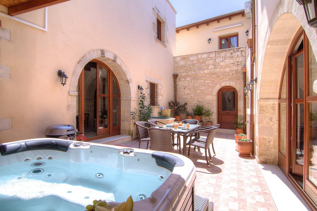 Askoutsi Manor, A Natural Tranquil Retreat, By Thinkvilla Agios Ioannis  Exterior foto