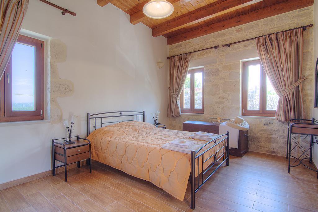 Askoutsi Manor, A Natural Tranquil Retreat, By Thinkvilla Agios Ioannis  Exterior foto